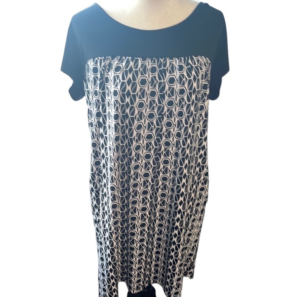New York and Company women’s black and white flowy dress Size Large